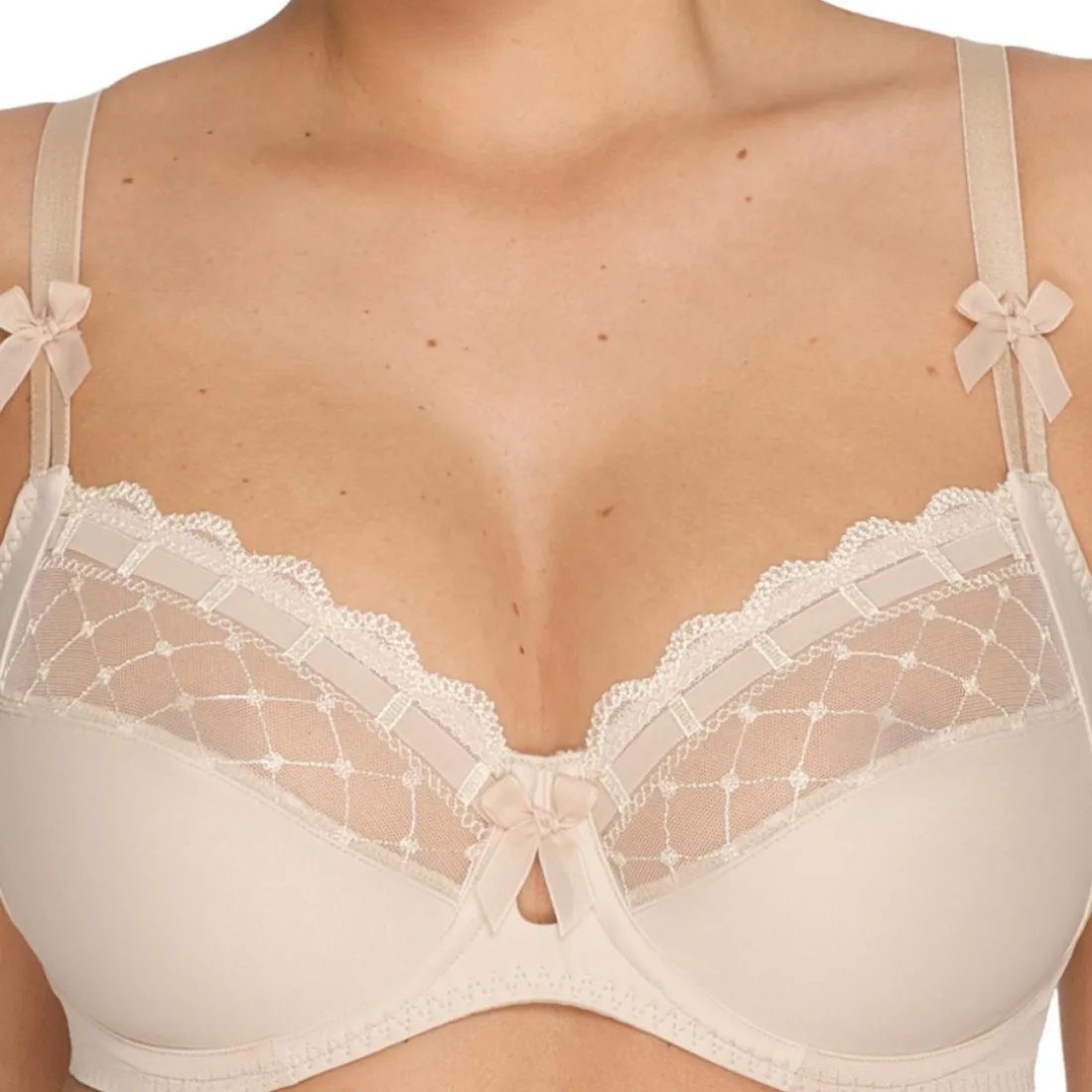 Soutien-gorge à armatures café au lait