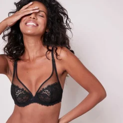 Soutien-gorge armatures décolleté plongeant noir