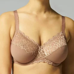 Soutien-gorge avec armatures emboîtant