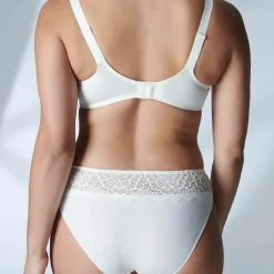 Soutien-gorge avec armatures emboîtant naturel