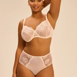 Soutien-gorge avec armature emboitant