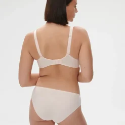 Soutien-gorge avec armatures emboitant