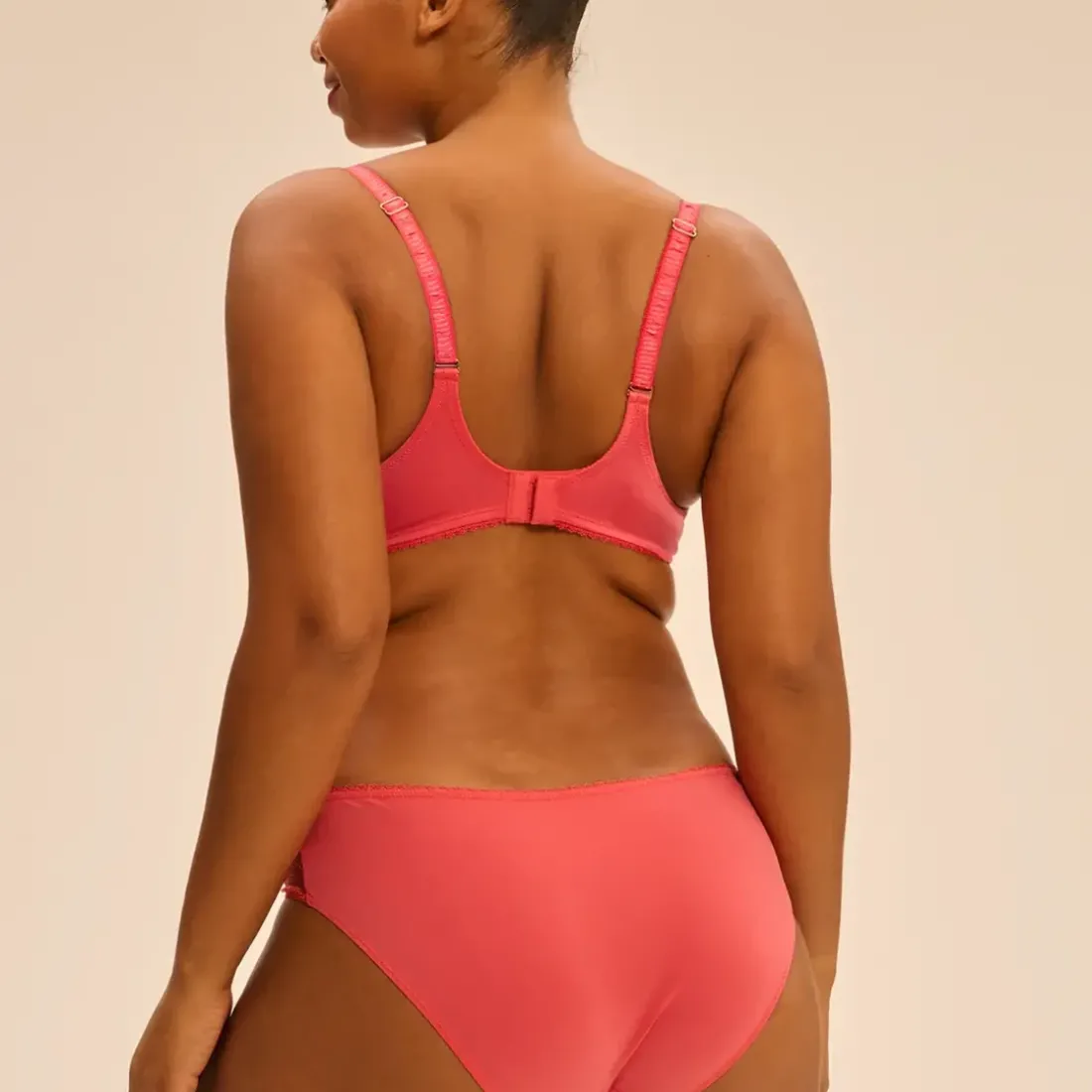 Soutien-gorge avec armature emboitant Coralia