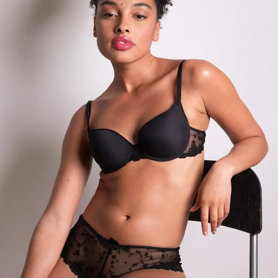 Soutien-gorge balconnet à armatures - Noir
