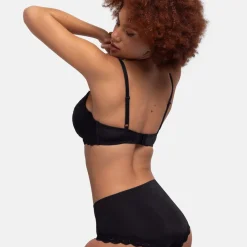 Soutien-gorge coques fines armatures