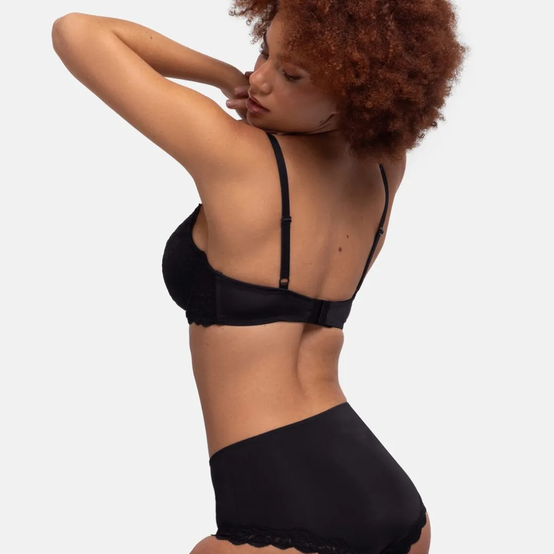 Soutien-gorge coques fines armatures