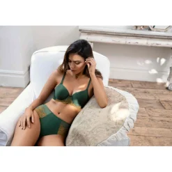 Soutien-gorge coques moulées armatures à Dentelle Florale Dorée - Vert - Wacoal Lingerie