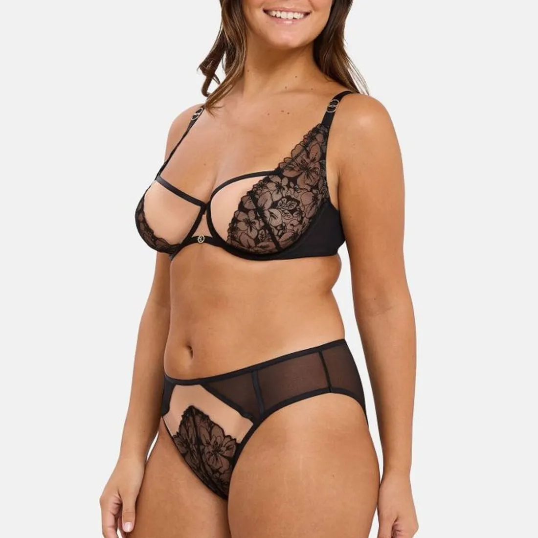 Soutien-gorge corbeille à armatures Deva - Noir