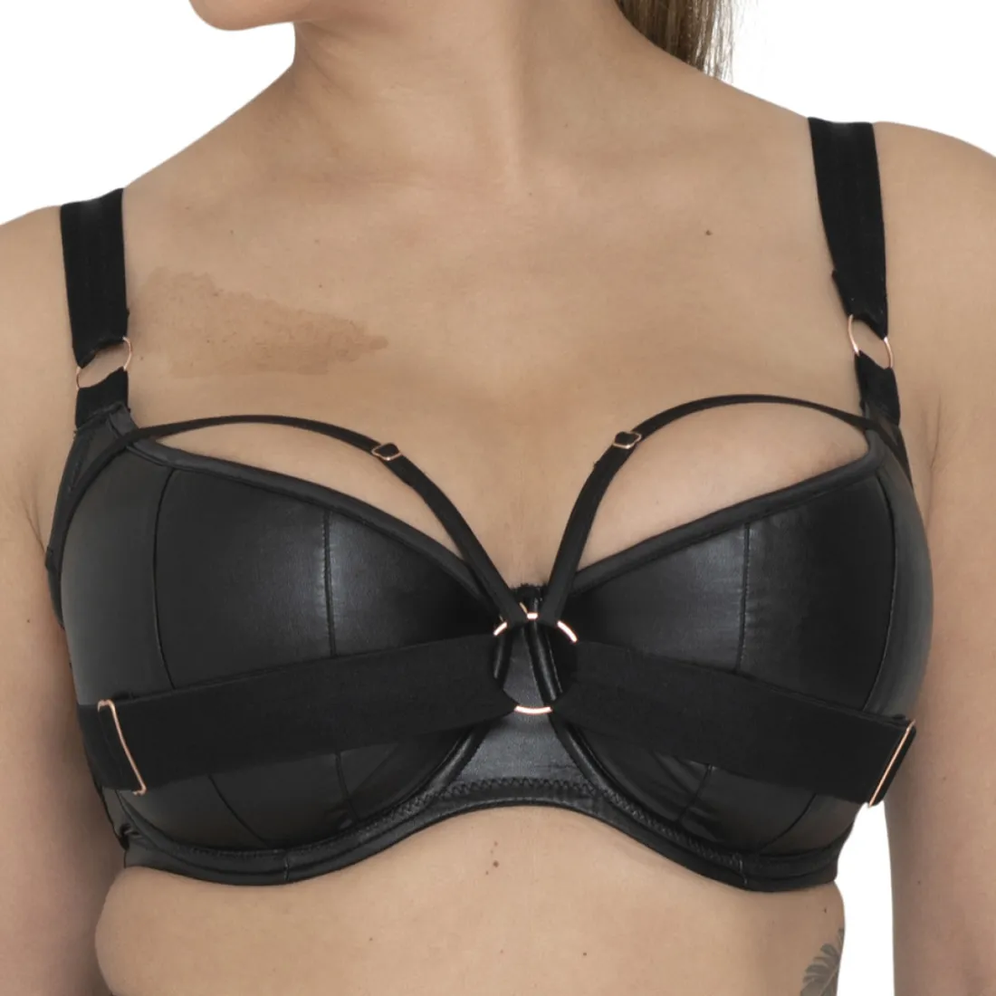 Soutien-gorge corbeille armatures demi-sein noir en viscose