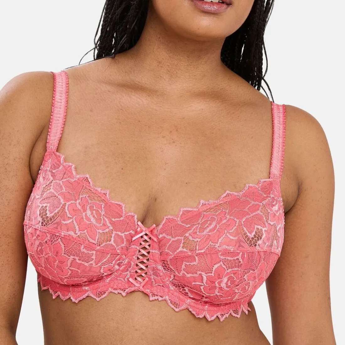 Soutien-gorge emboitant à armatures dentelle - Rose