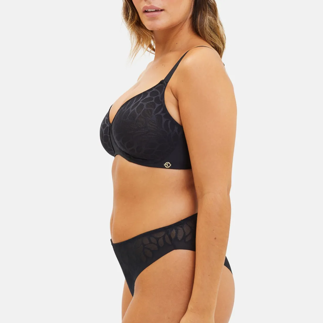 Soutien-gorge emboitant moulé sans armatures noir