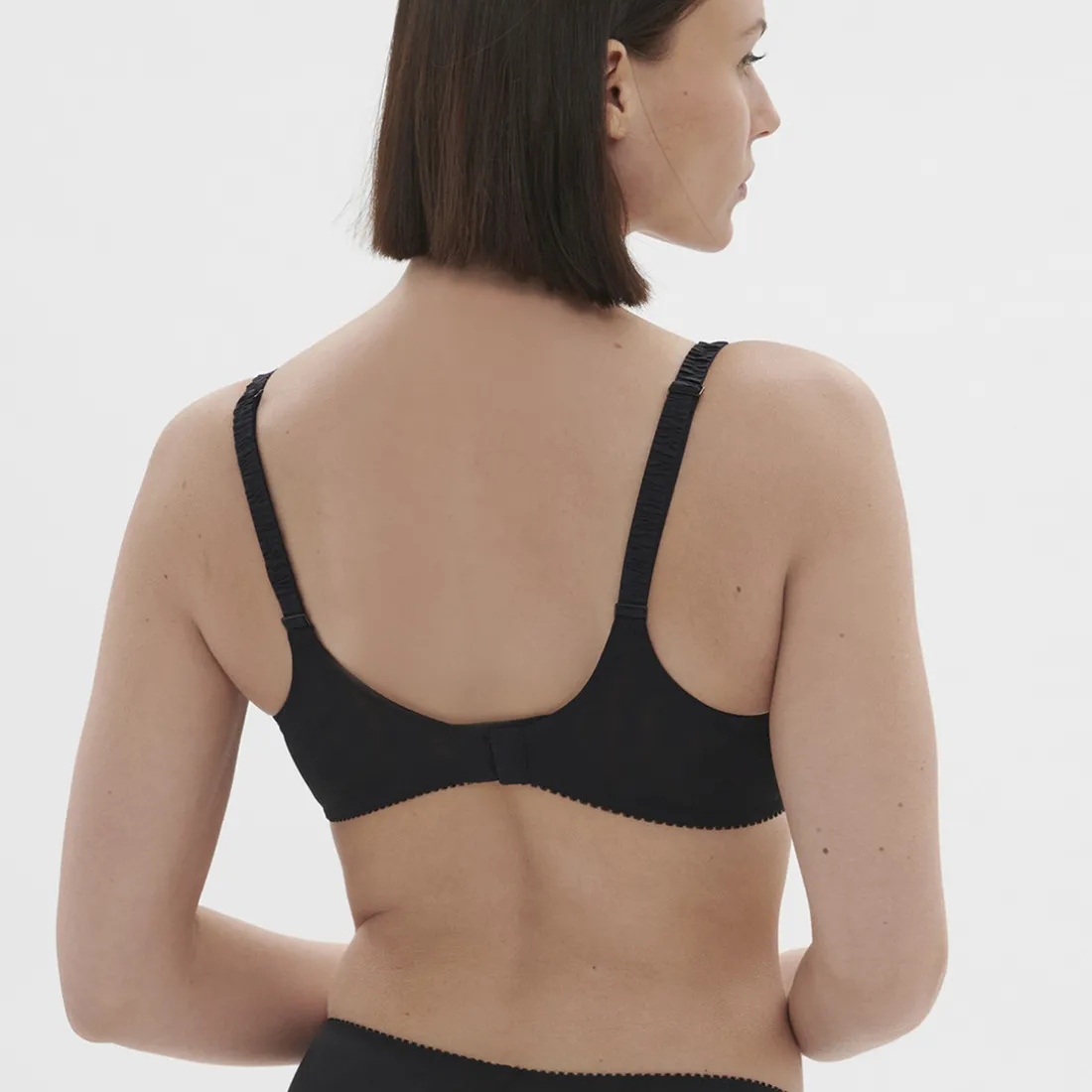 Soutien-gorge emboitant noir