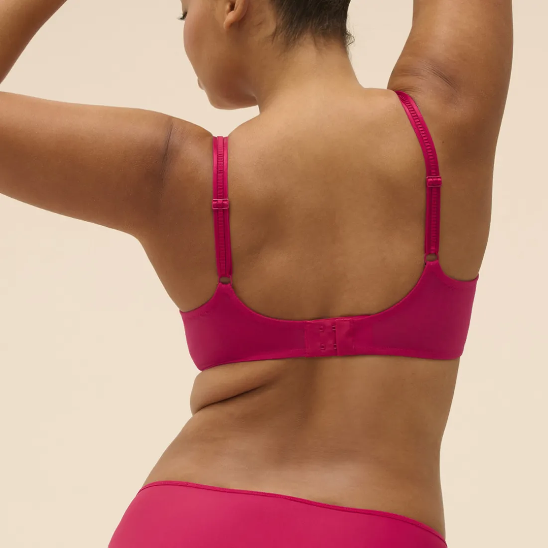 Soutien-gorge emboitant Romance - Cramberry rouge