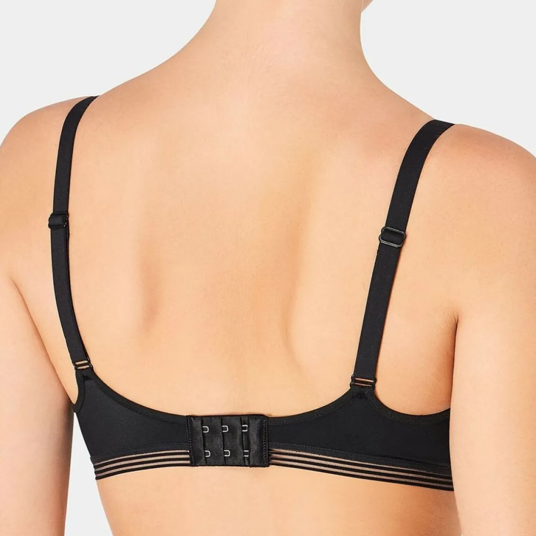 Soutien-gorge minimizer armatures noir Infinite Sensation W01