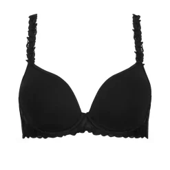 Soutien-gorge moulé armatures