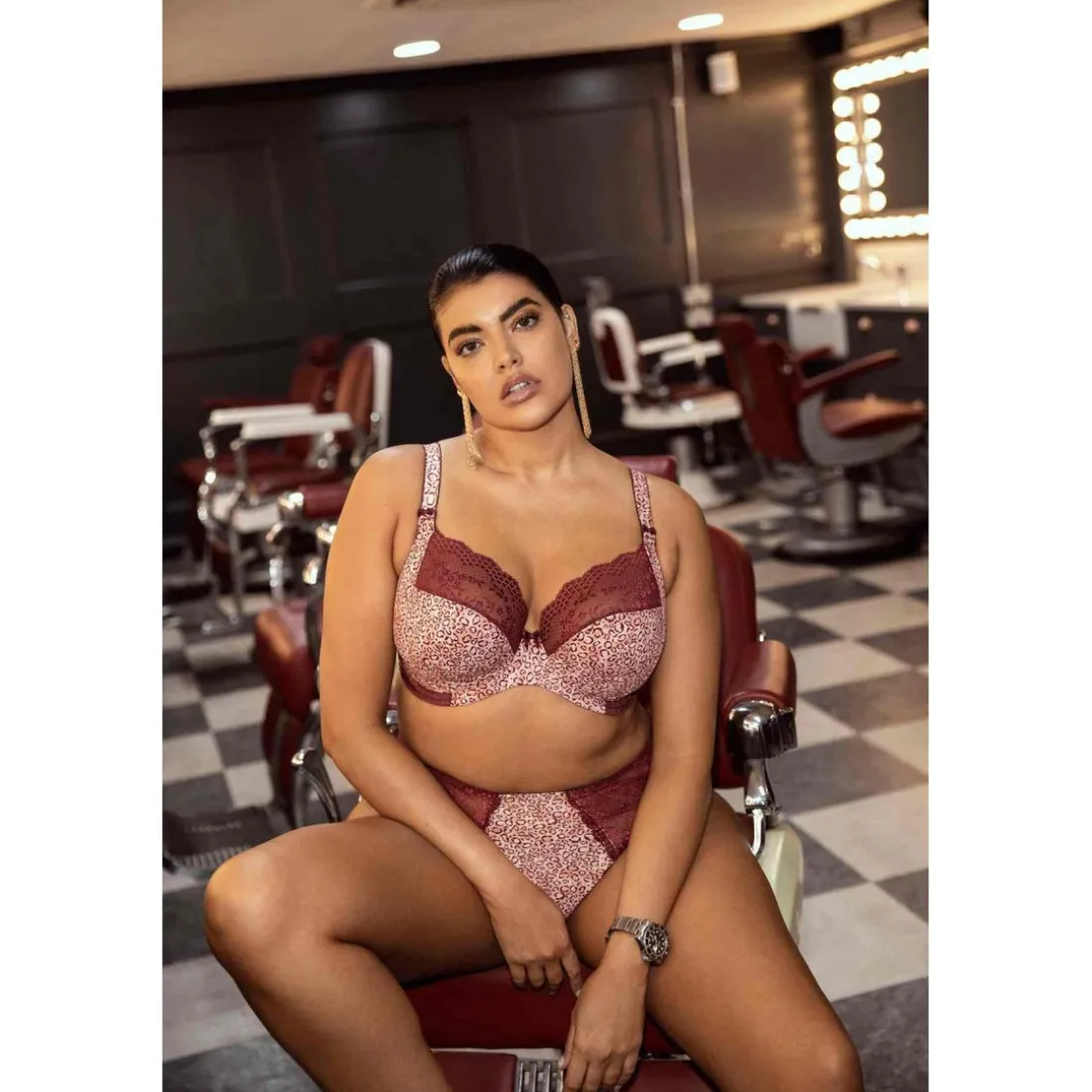 Soutien-gorge plongeant armatures avec Dentelle Florale - Rose à Motifs Léopard - Elomi