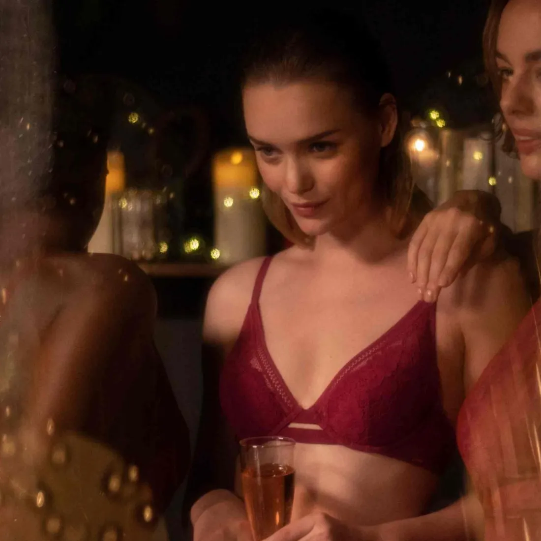 Soutien-gorge plongeant armatures - Rouge