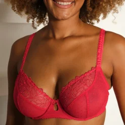 Soutien-gorge plongeant avec armatures rouge