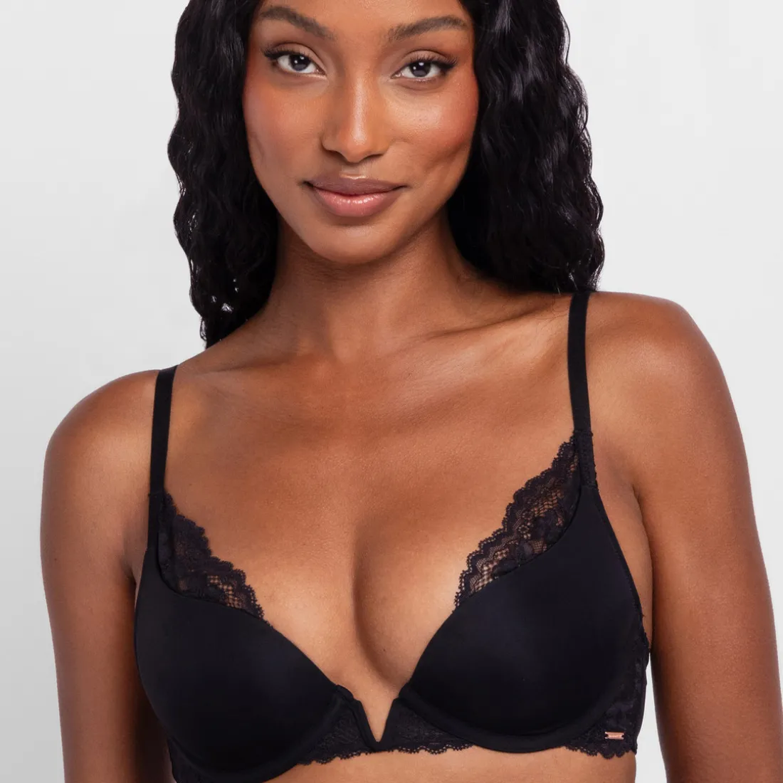 Soutien-gorge Plongeant légèrement rembourré noir