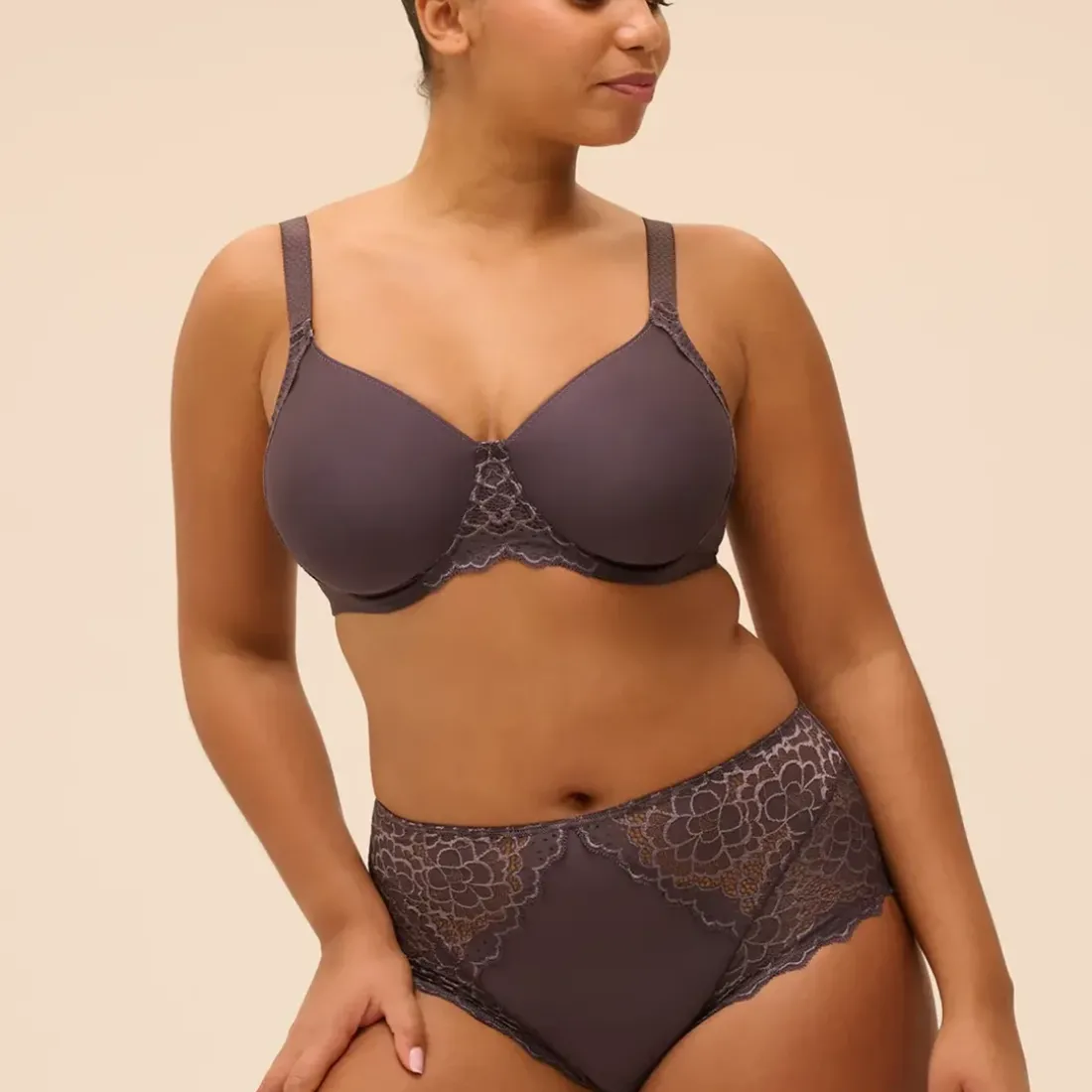 Soutien-gorge rigide sans coutures gris