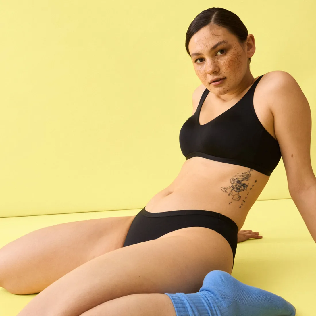 Soutien-Gorge sans armatures bonnets moulés noir