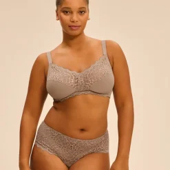 Soutien-gorge sans-armatures structuré