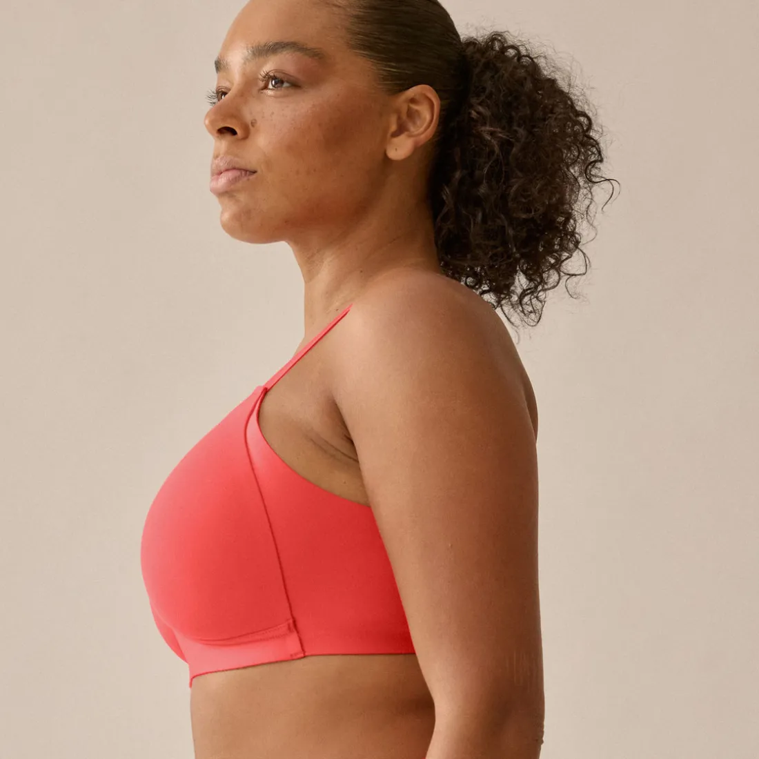 Soutien-gorge souple avec effet lissant latéral - Rouge Cayenne