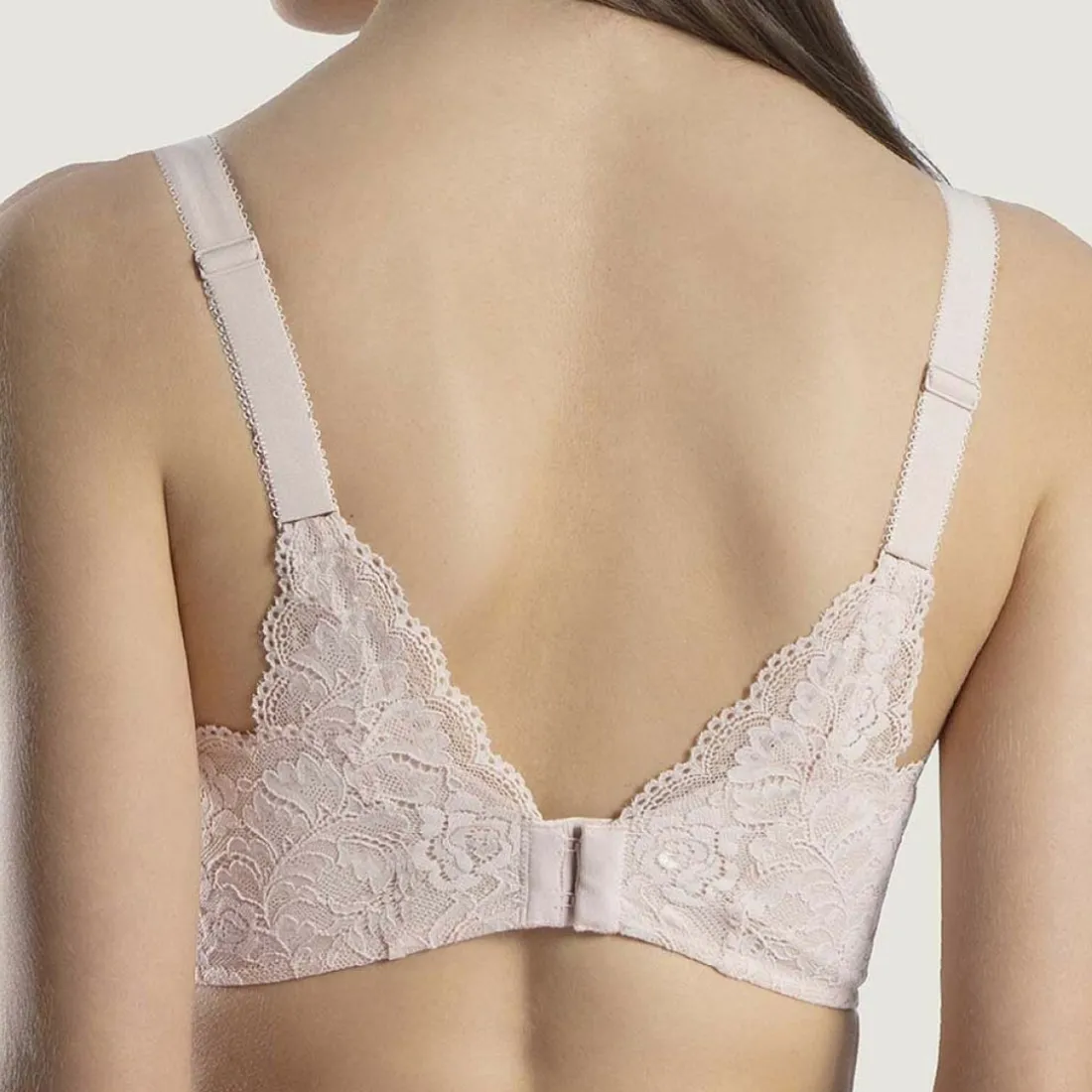 Soutien-gorge triangle plongeant armatures nude