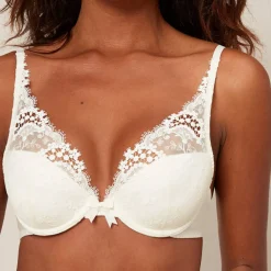 Soutien-gorge triangle push-up armatures ivoire