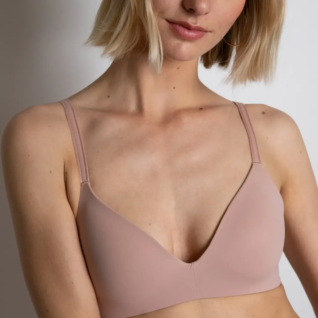 Soutien-gorge triangle sans armatures rose