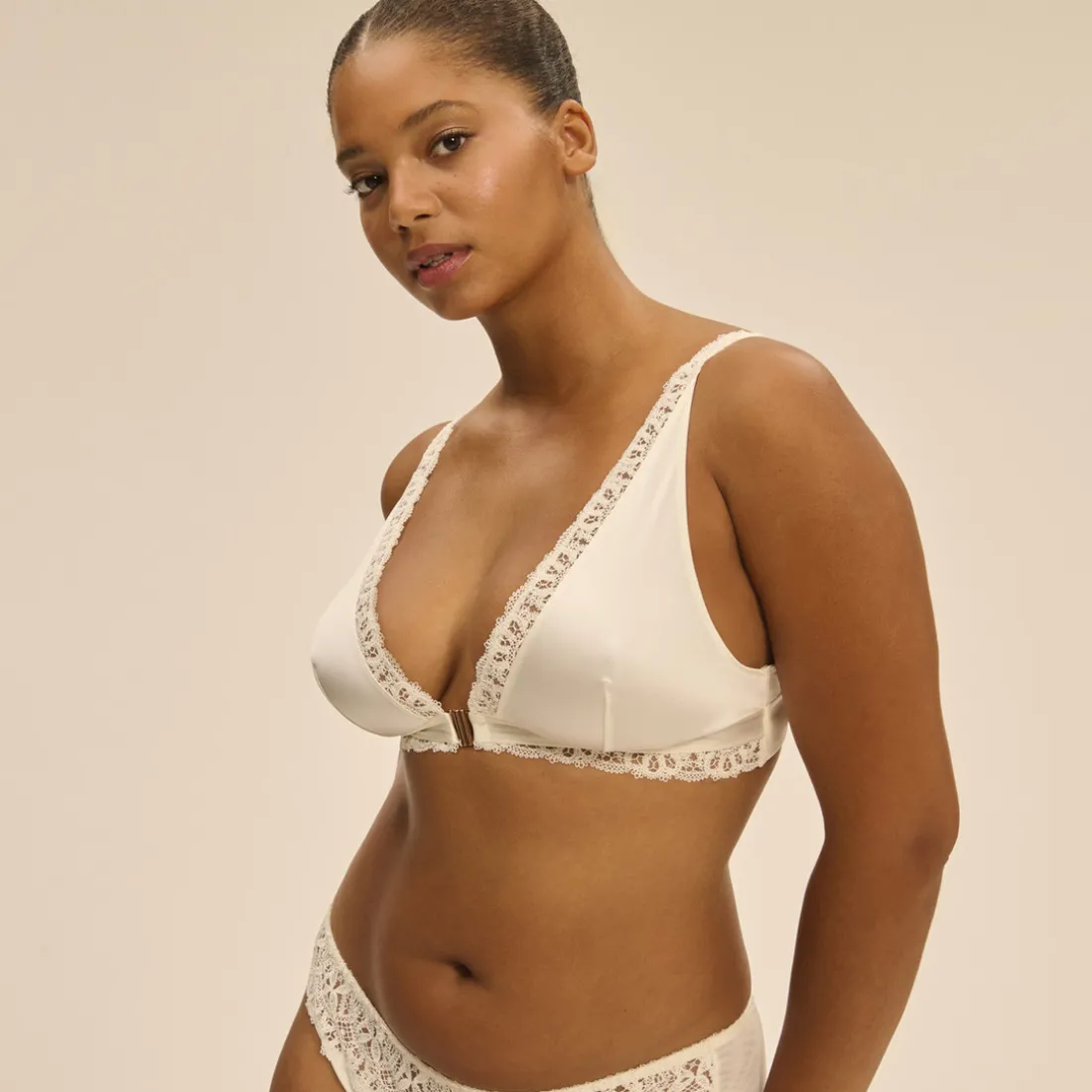 Soutien-gorge triangle sans-armatures naturel