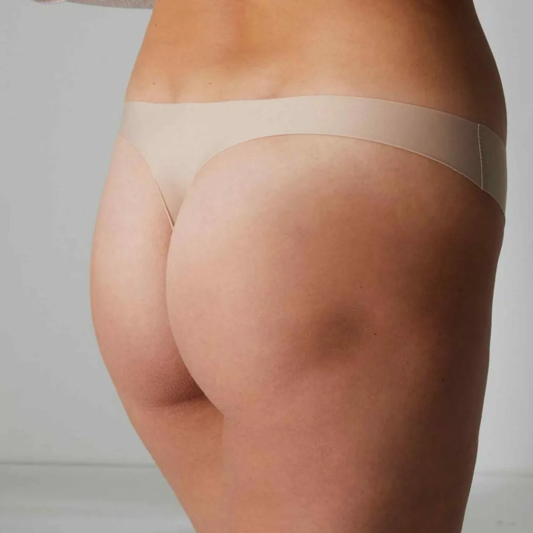 String - Nude