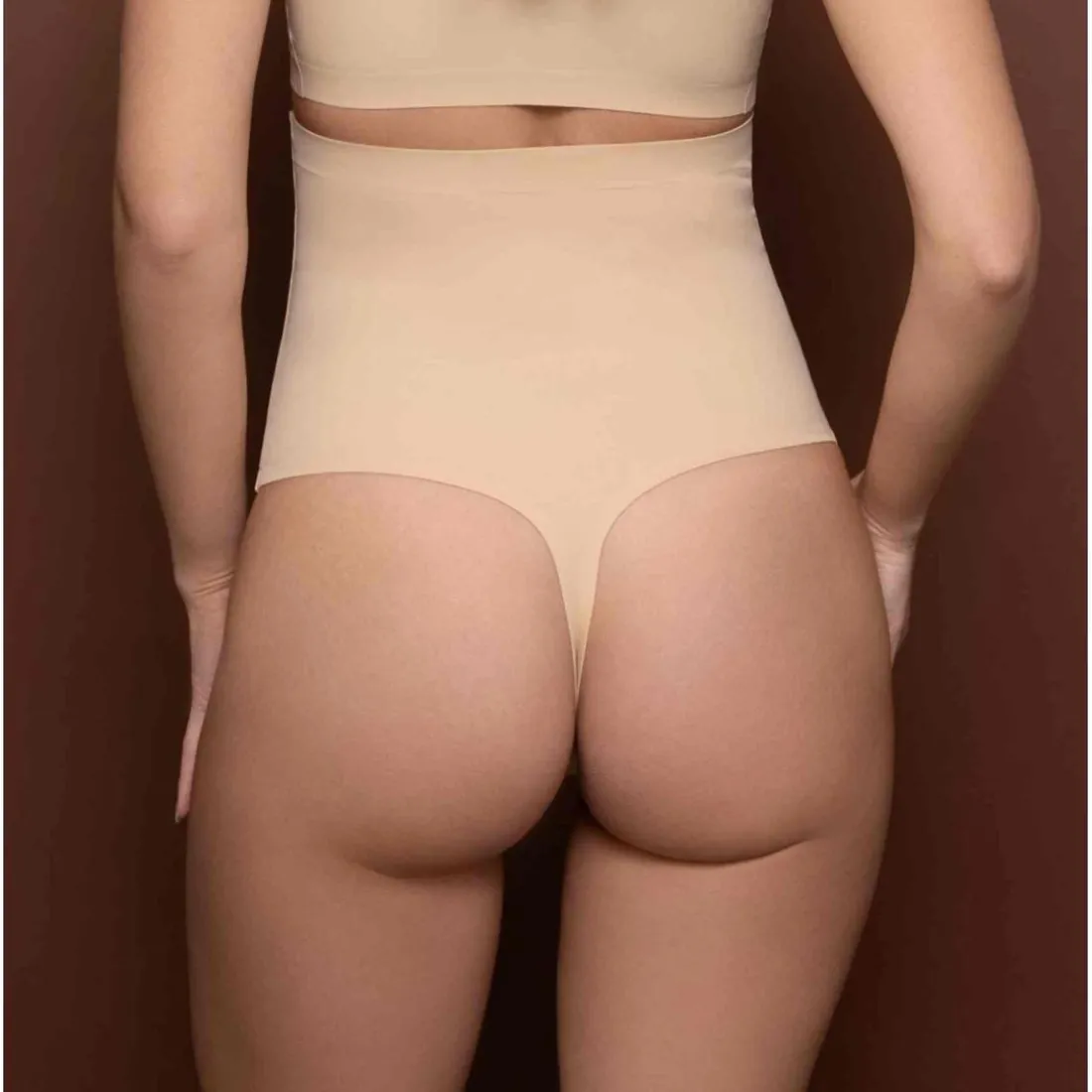 String taille haute invisible Beige Invisible Bye Bra