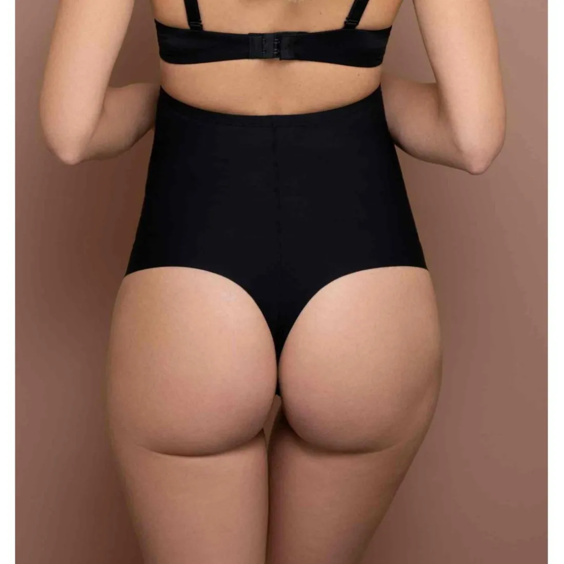 String taille haute sculptant - Noir Bye Bra