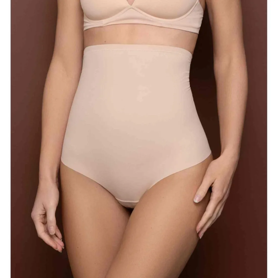 String taille haute sculptant - Beige Bye Bra