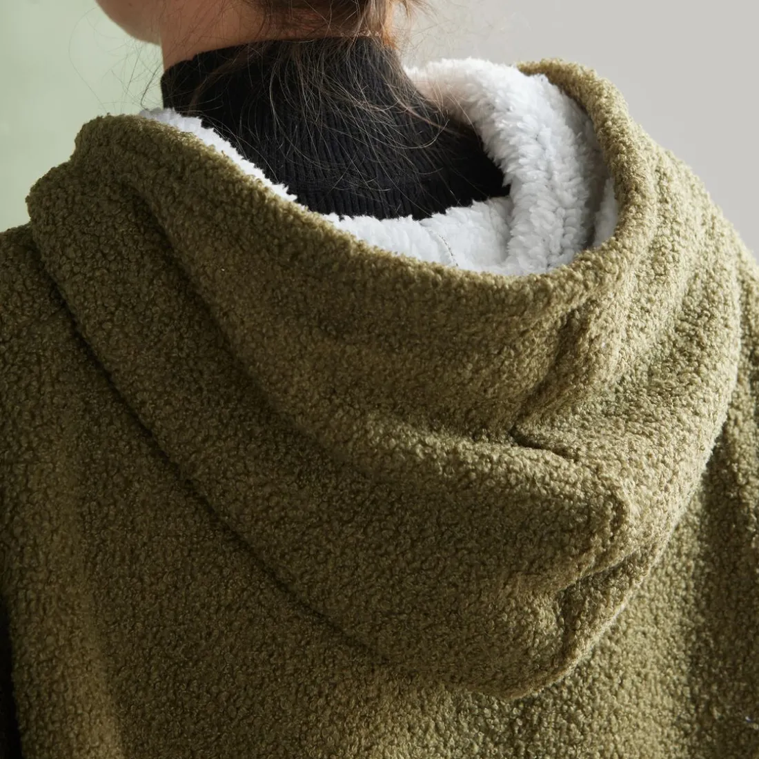 Sweat Plaid Bouclette CAPUCHE en Polyester 70 x 87 MATCHA Celadon