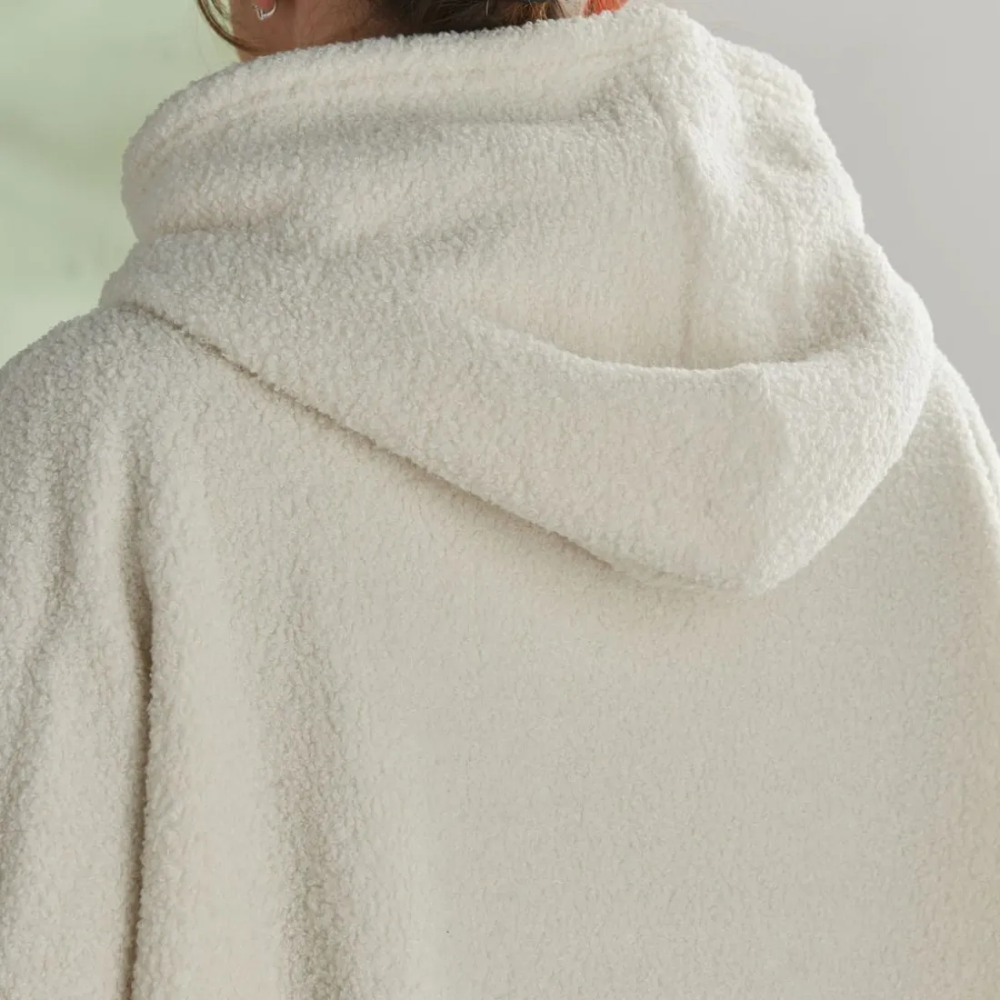 Sweat Plaid Bouclette en polyester CAPUCHE 70 x 87 MATCHA + MOKA Creme