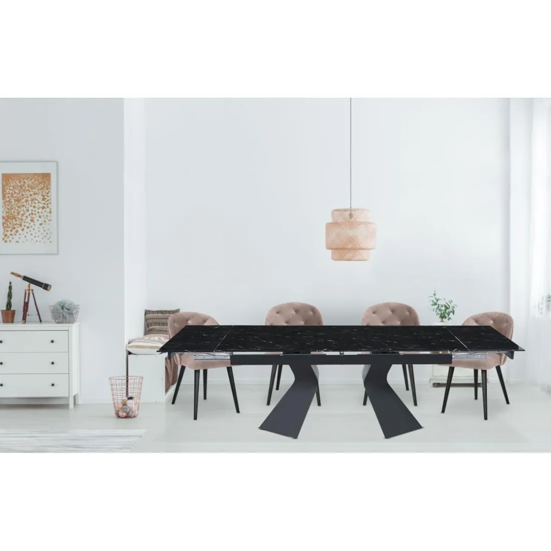 Table à manger extensible Icaria en Verre effet marbre noir et pieds Métal Noir