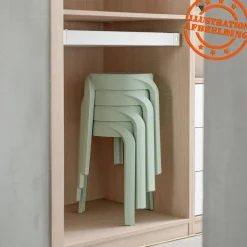 Tabouret bas empilable 'POMPA' en matière plastique vert clair