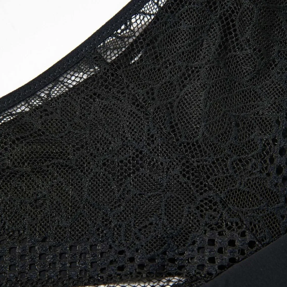Tanga noir