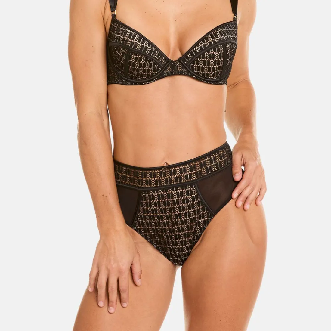 Tanga noir Merveilleux