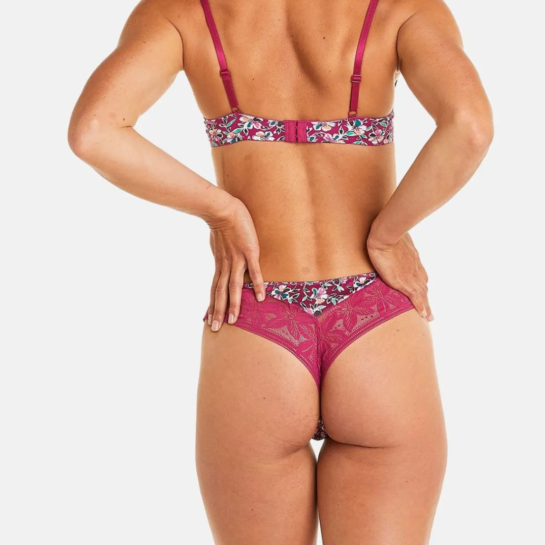 Tanga rose Paix