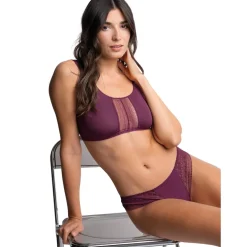 Tanga violet