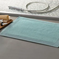 Tapis de bain CAROLINETAP bleu céladon