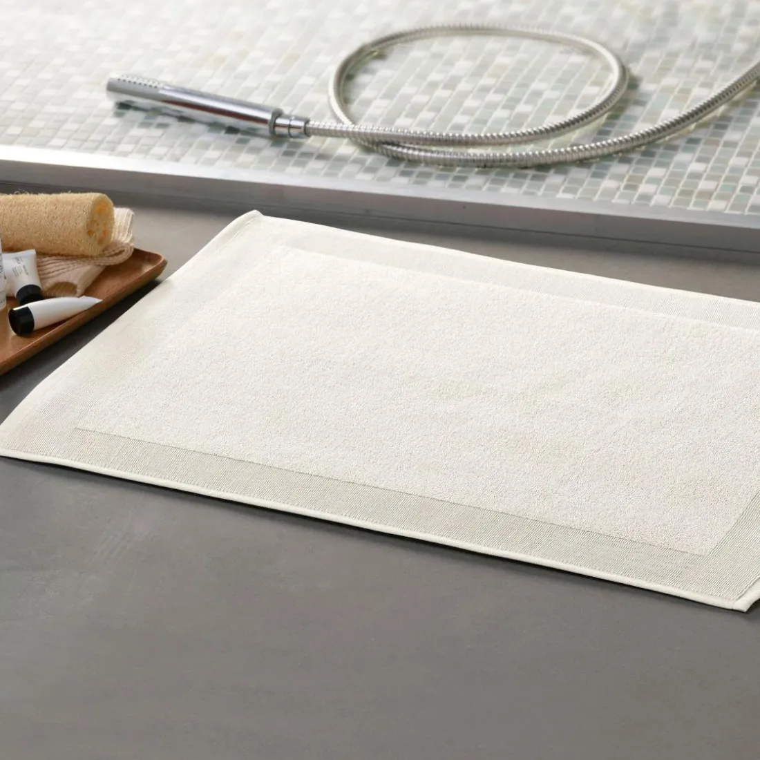 Tapis de bain CAROLINETAP 60x100 blanc ivoire