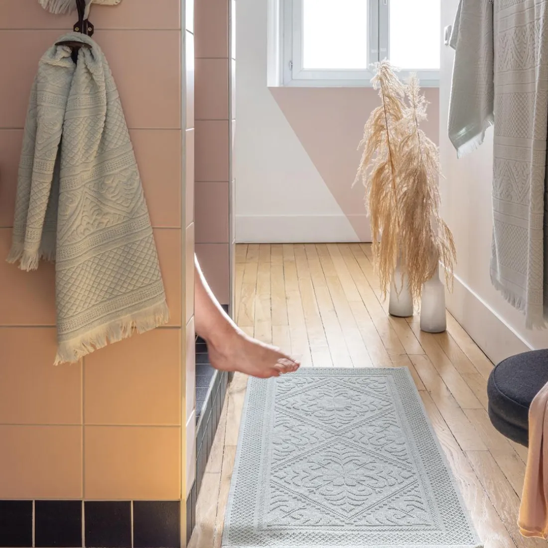 Tapis de bain uni Enzo Jade 54 x 110