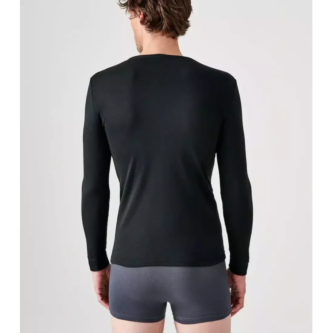 Tee-shirt manches longues col rond en maille noir