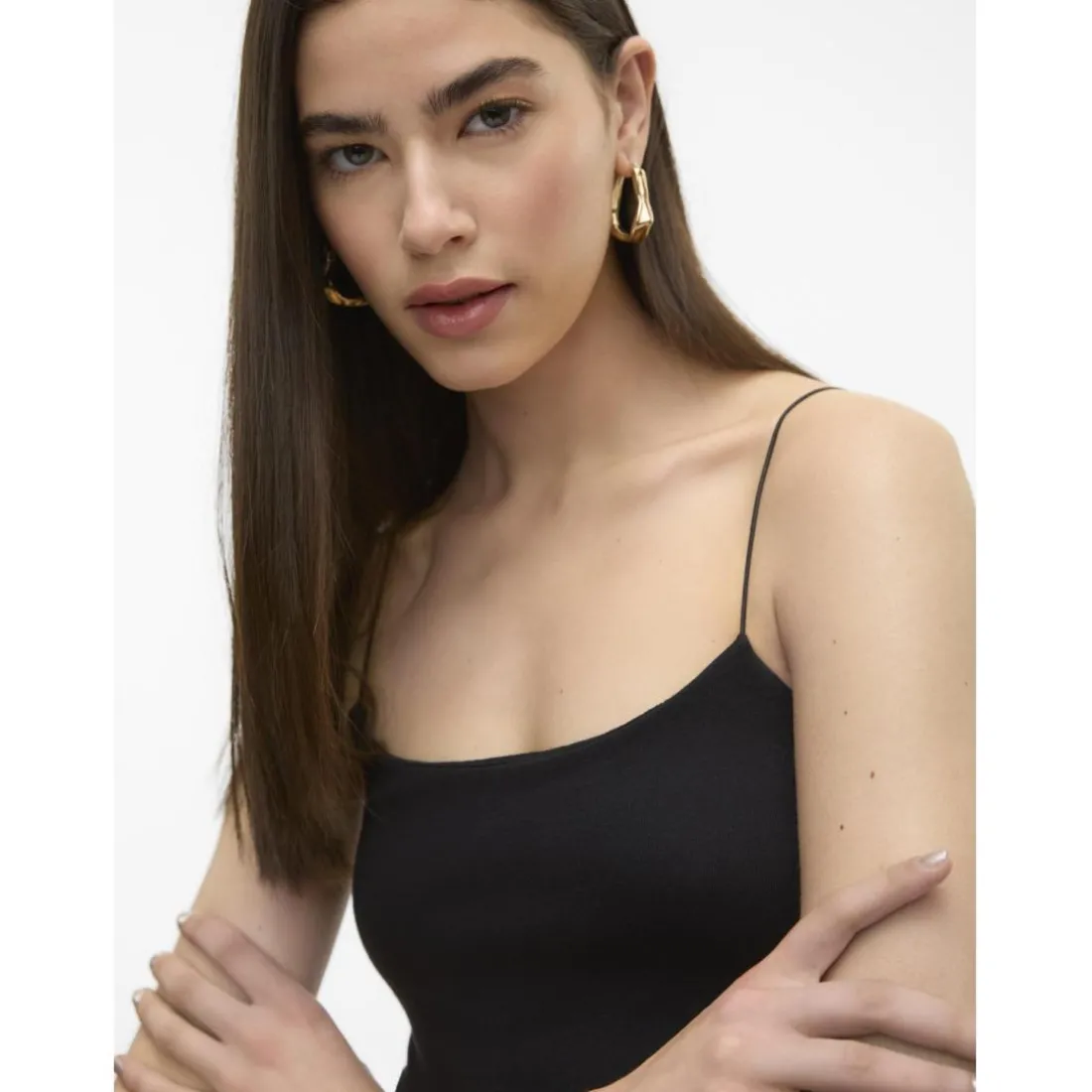 Top court col rond sans manches noir en coton Queen