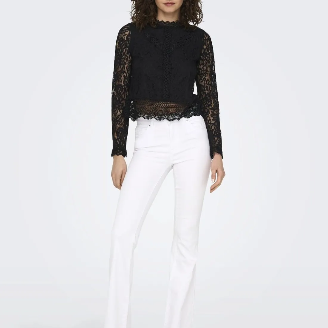 Top en dentelle New Karo noir Demi