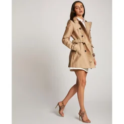 Trench droit boutonné et ceinturé